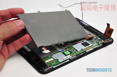 《国际电子商情》移除电池的金属盖板